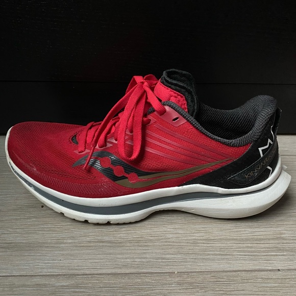 Saucony Kinvara 12 (Limited Edition Canada Leaf) - Women’s Size 6.5 - Picture 5 of 5